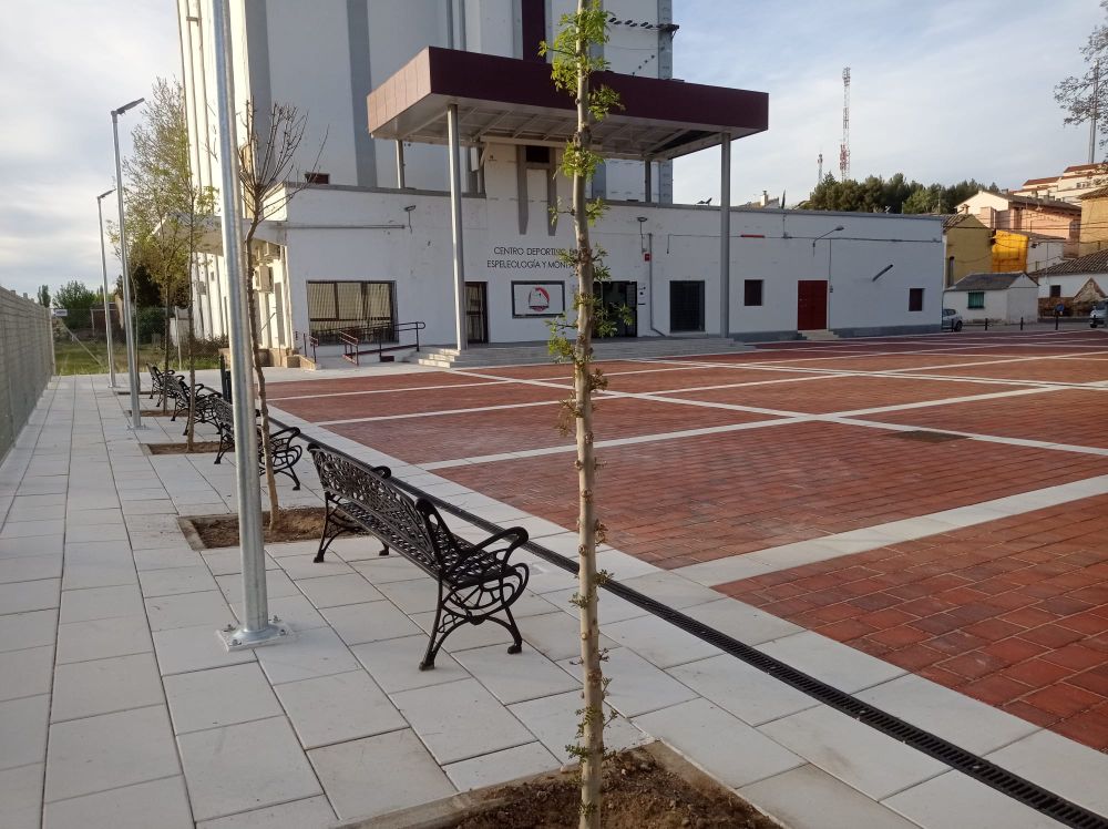 Obras acometidas por EDICON en la Plaza del Silo de Chillarón